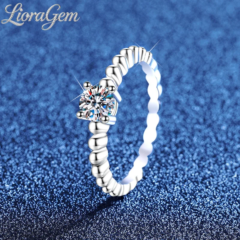 LioraGem Exquisite Women's Moissanite Ring, A Classic, Sparkling 50-Point Moissanite Ring Platinum PT950 Stamp