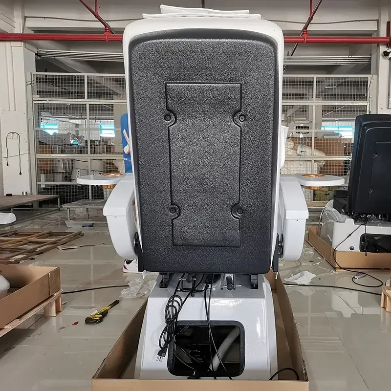 كراسي باديكير فاخرة من جلد البولي يوريثان الأبيض 4 مجموعات من متجر تجميل التدليك بدون سباكة كرسي باديكير أثاث صالون التجميل