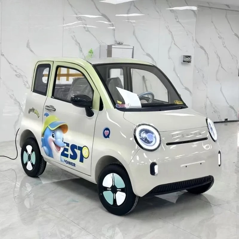 New Four Door Electric Car Compact Closed Body Four Wheel Battery Vehicle for Women Daily Commute