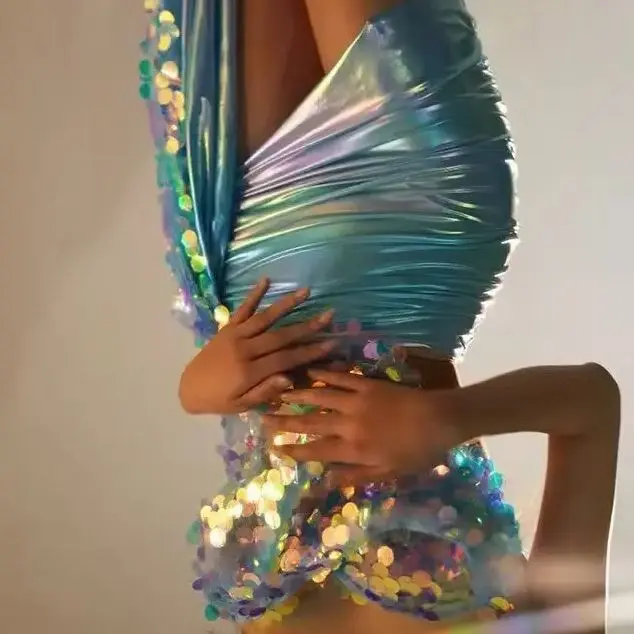 

Sparkly Sequins Two Piece Set Singer Dancer Performance Costume Nightclub Bar Evening Party Dress Design Stage Top Skirt Outfit