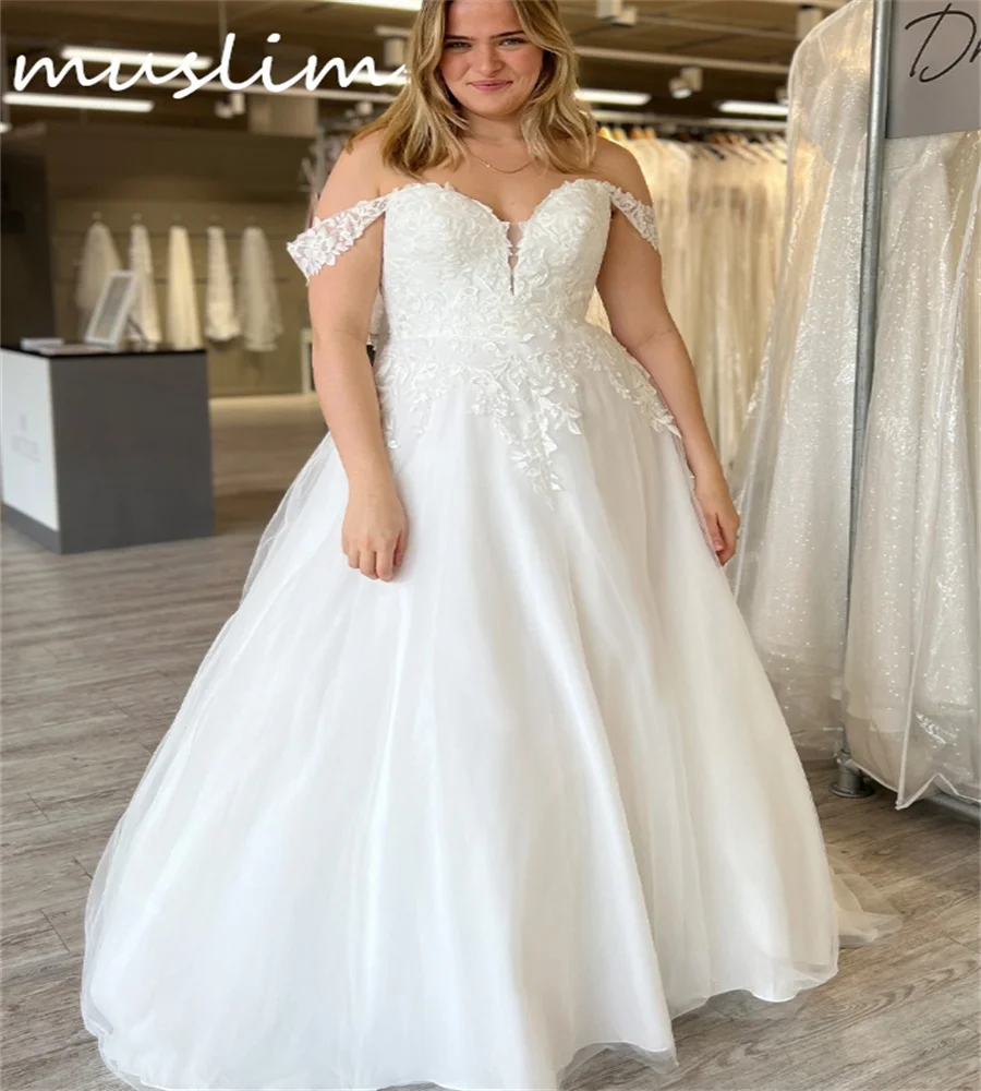 

Fancy Plus Size Wedding Dress Off Shoulders Appliques Lace A Line Country Bridal Gowns Elegant Corset Sweep Train Civil Garden