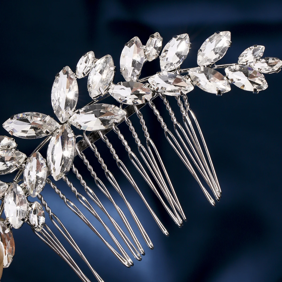 Fashion Classic Crystal Hair Comb Elegant Jewellery Headpiece Bridal Wedding Hair Accessories Hair Ornament Holiday Gifts image 4