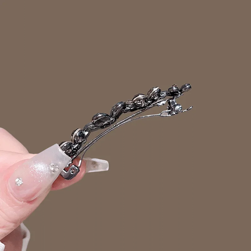 우아한 크리스탈 꽃 머리핀 봄 클립 하이 엔드 여성 머리 뒤쪽 반 묶인 헤어 클립 소녀 한국 스타일 헤어 액세서리