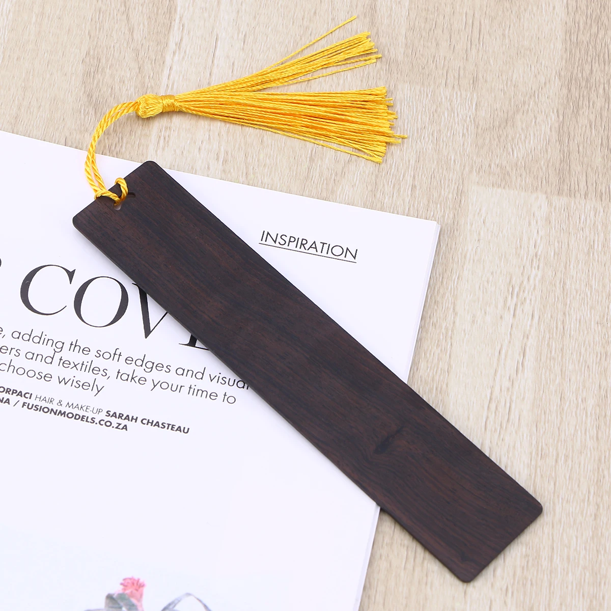 

Wooden Handmade Bookmark Creative Chinese-style Lotus with Dragonfly Painted Bookmark with Tassel for Gift (E