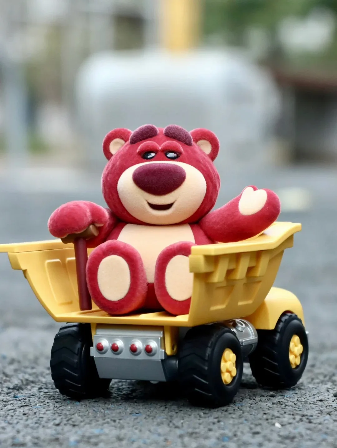 

52toys Disney Lotso Limited Edition — Flip-Over Truck Hanger Pendant, Handheld Trendy Toy & Adorable Gift For Fans And Collector