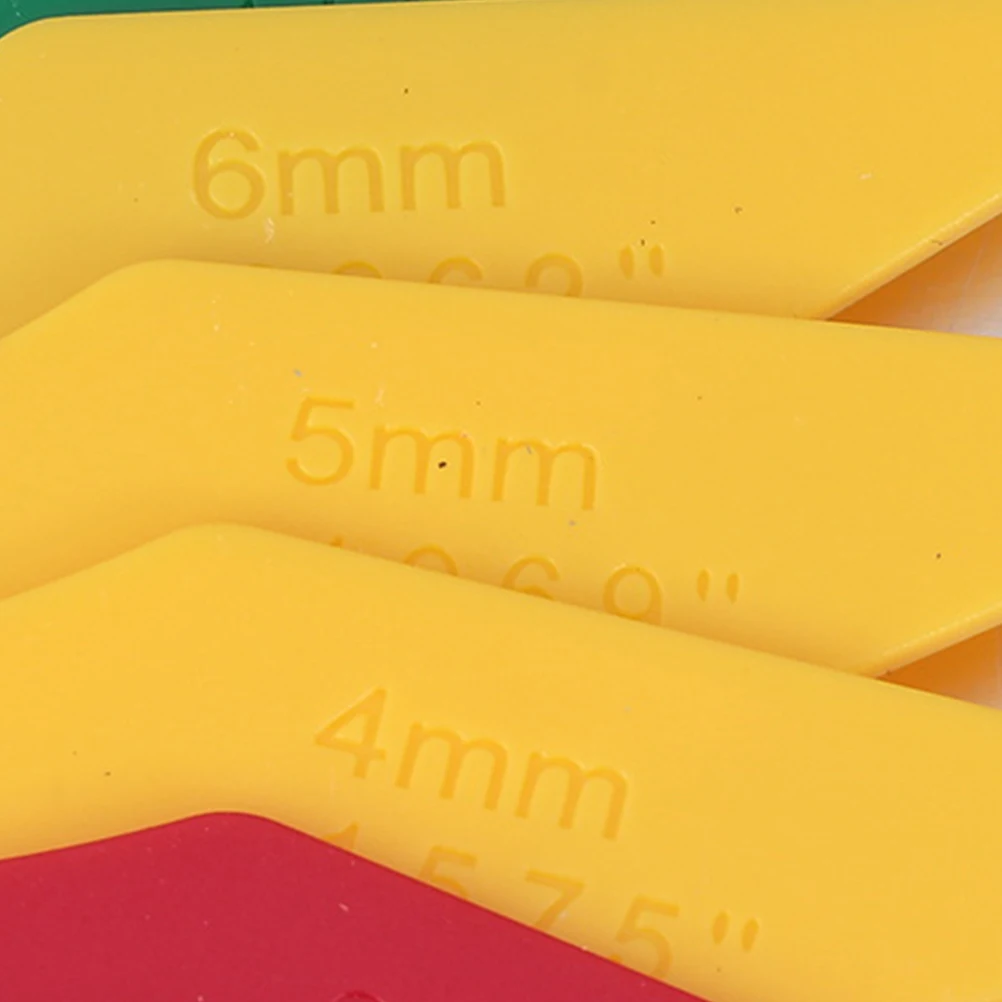 

4pcs Brake Pad Thickness Gauge Measuring Instrument Car Disc Brakes Wear Detection Tool Plastic Durable Versatile Design Wide