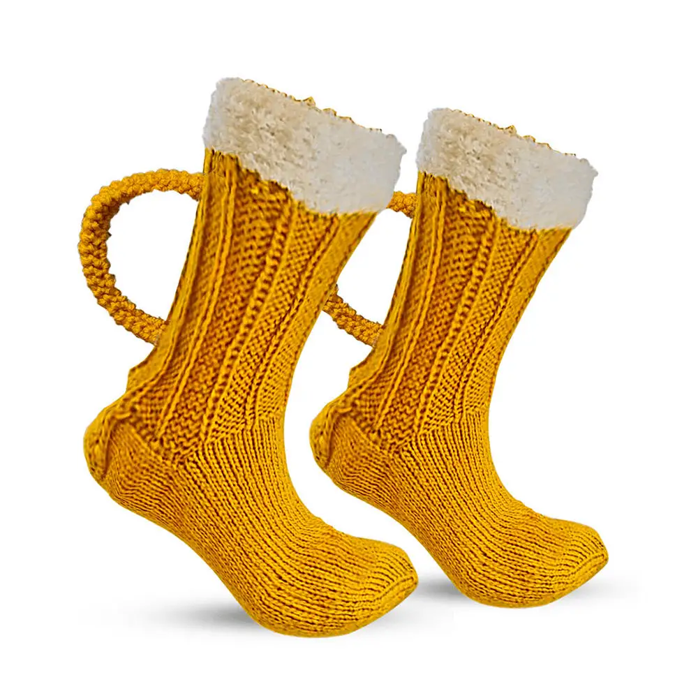 3D Bier Becher Stricken Lange Röhre Socken Nette Unisex Neuheit Winter Warme Bier Doppel Farbe Block Dicken Plüsch Fleece Flauschigen boden Socken