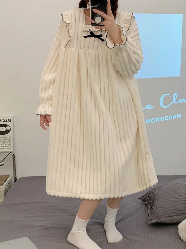 بيجامة نسائية من الصوف المرجاني موديل جديد للخريف والشتاء فستان نوم من الفلانيل بدلة نوم مبطنة بالصوف بيجامة لطيفة وسميكة ملابس منزلية