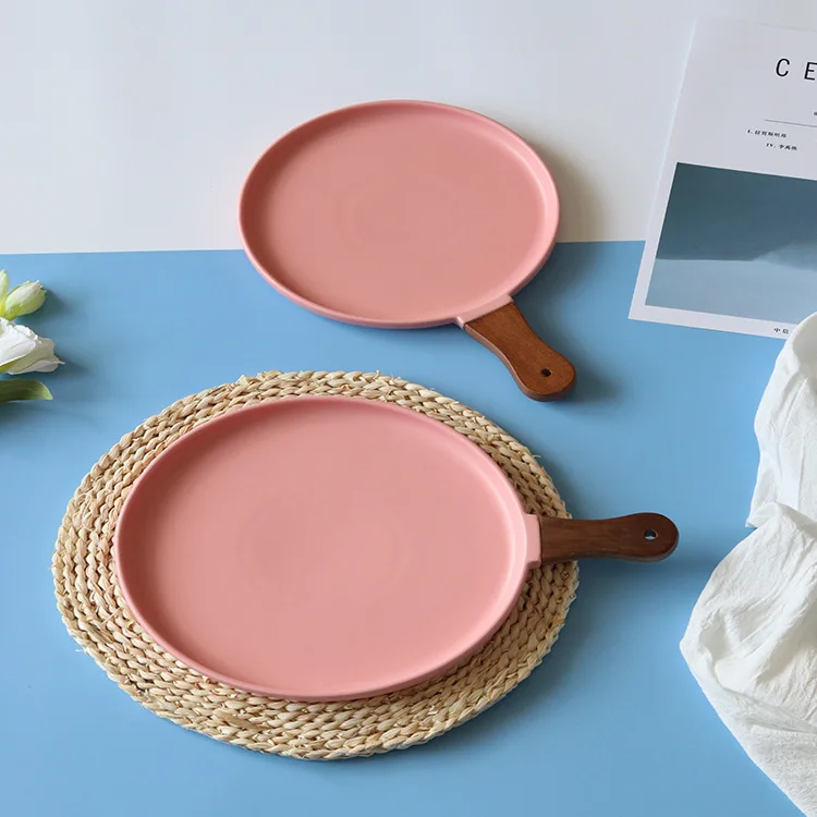 

Nordic Style Glazed Ceramic Steak Plate with Wooden Handle for Home Use Macaron Color Fruit Dish