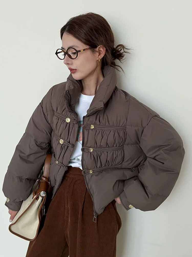 2024 winter new button up collar white duck down down jacket for women short and stylish design bread jacket