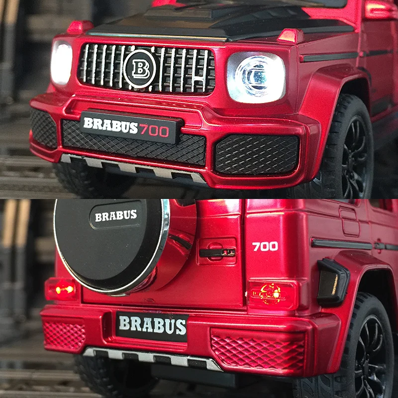 1:32 Mercedes Benz G700 SUV Off-road Alloy Car Diecast Model Sound Light Children Toy Trendy Display Ornaments Gifts