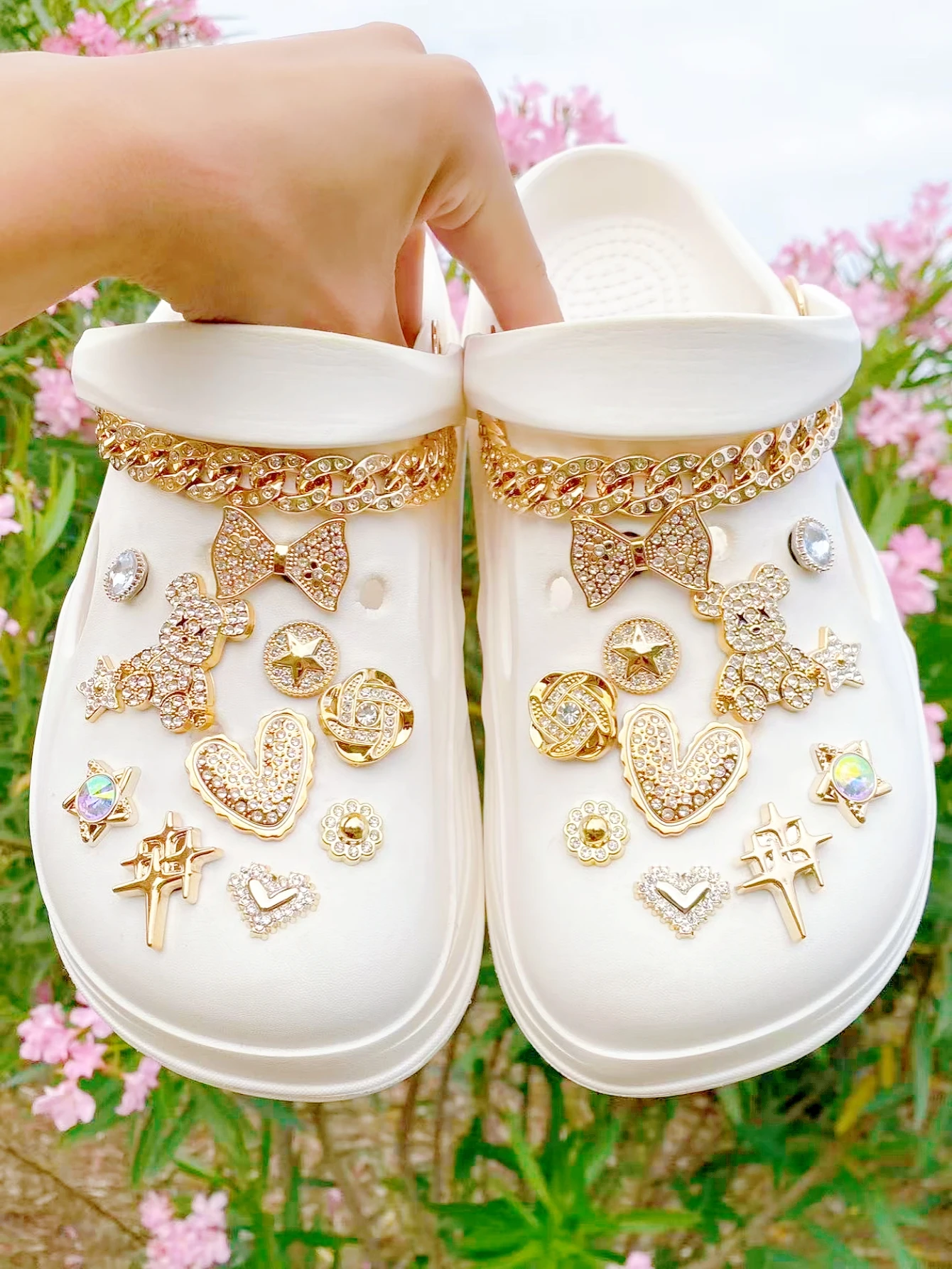 24 pieces of rhinestone teddy bear heart-shaped shoe decorations - DIY detachable shoe accessories, shoe decoration parts, holid