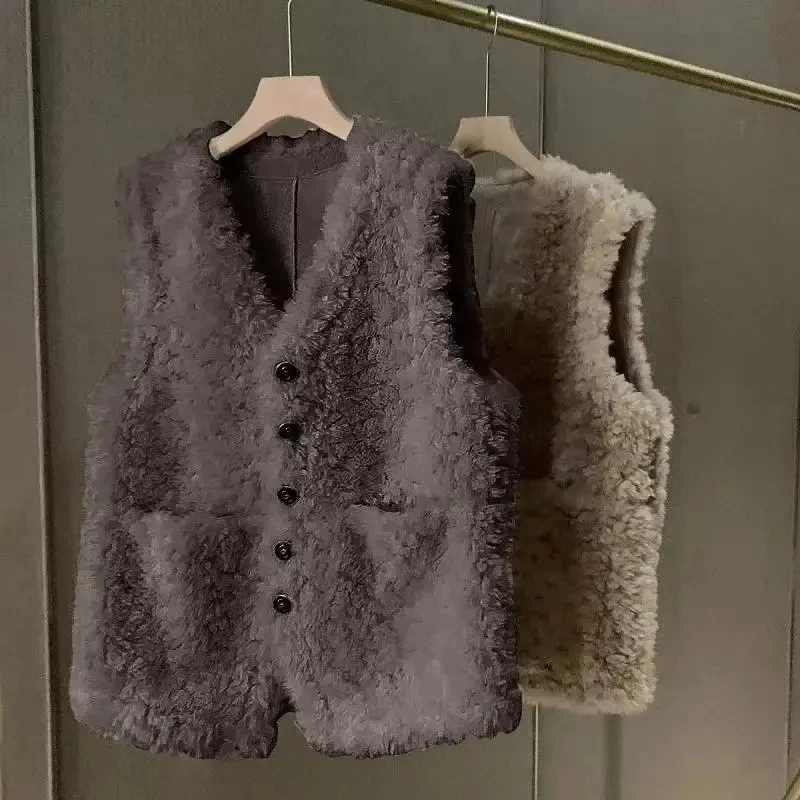 

2025New Women Lamb Wool Waistcoat Jacket Spring Autumn Slim Sleeveless Coat Warm Casual Vest Top Single Breasted Short Outerwear