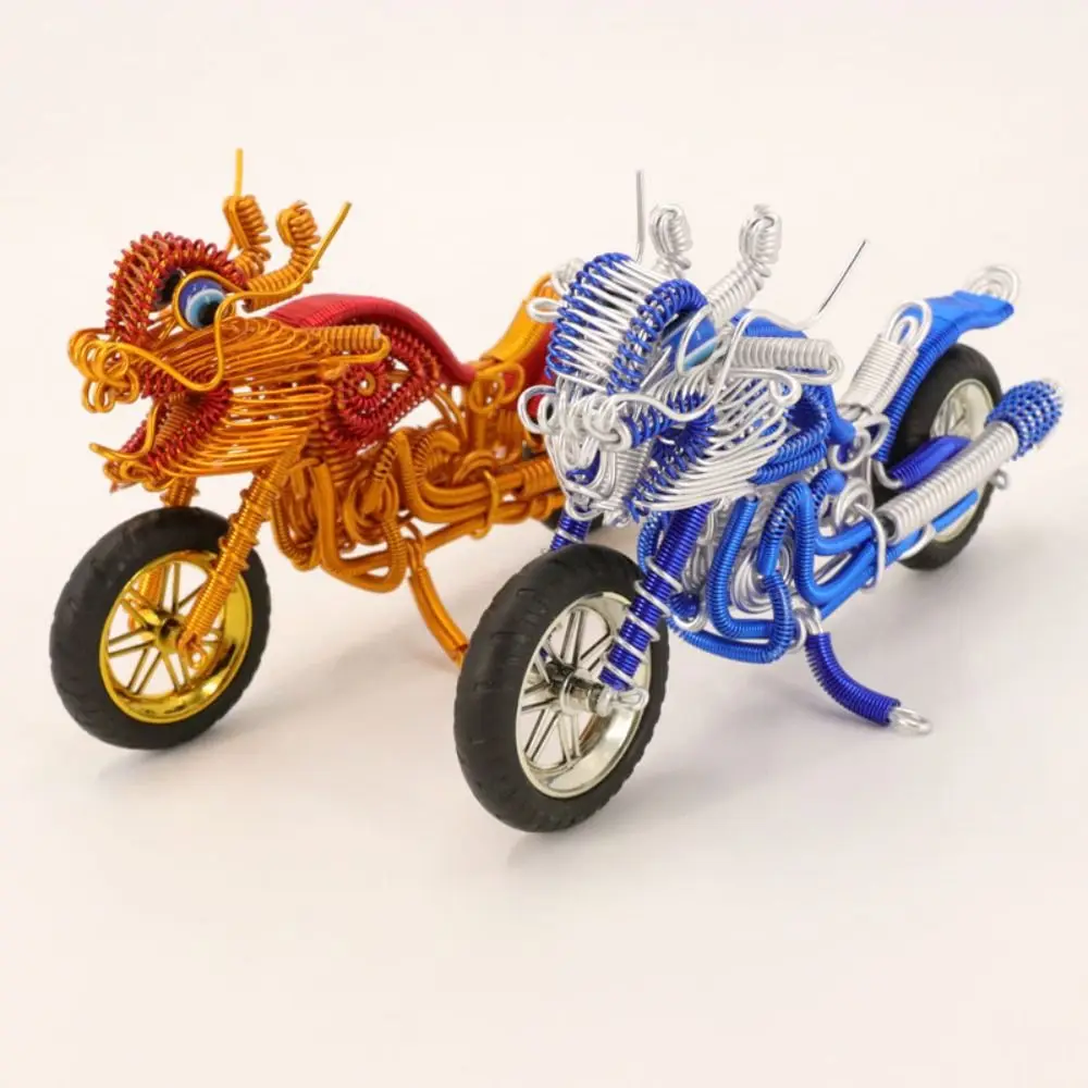 

Aluminum Wire Woven Motorcycle Sculpture Statue Handmad Aluminum Wire Motorbike Model Collectible Ornament