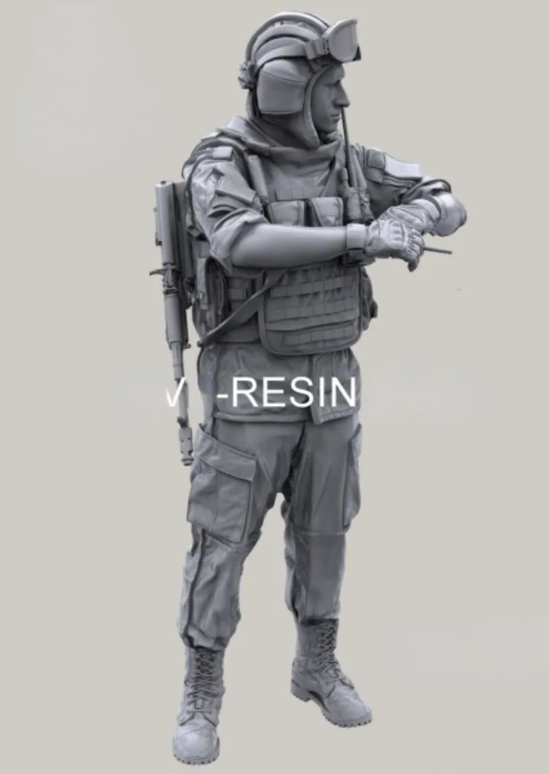 1:35 Die Cast Resin Figure Model Assembly Kit Smoking Tank Soldier Model Needs Assembly Unpainted Free Shipping (1 Person)