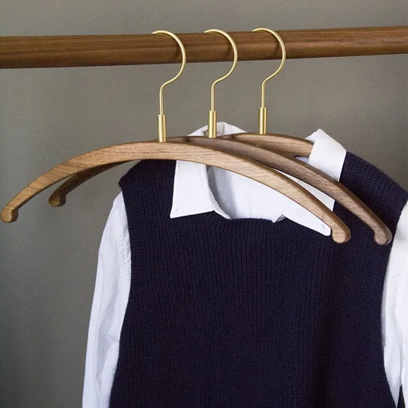 High End Black Walnut Wood Coat Hanger Non-Slip No-Mark Design for Home and Hotel Wardrobe Clothes Hangers with Brass Hooks