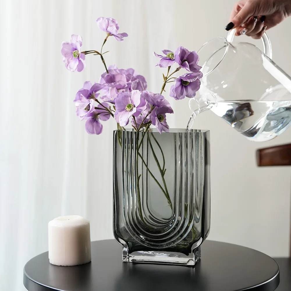 

Vertical Patterned Flat Vase Decoration High Aesthetic Value, Dining Room Vase, Flower Arrangement, High-end Decoration