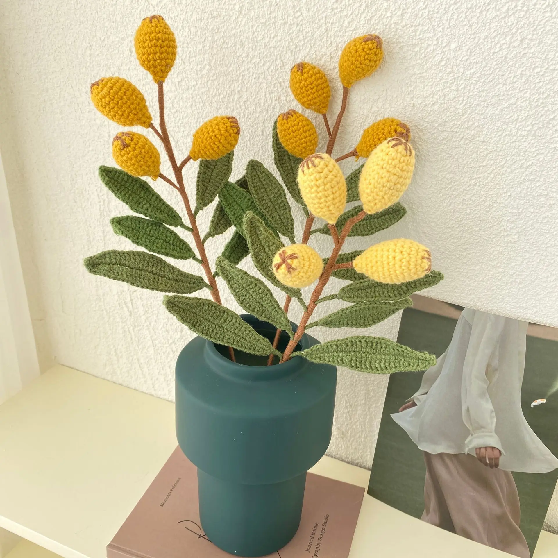 5 PCS Artificial Loquat Flower Knitting Hand-knitted Wool Flower Bouquet Simulation Flowers Finished Gift for Valentine's Day