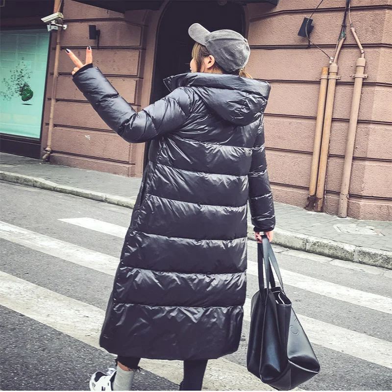 Chaqueta de plumón de pato blanco con capucha gruesa coreana para mujer, abrigo cálido hasta la rodilla, medio largo, moda de otoño e invierno