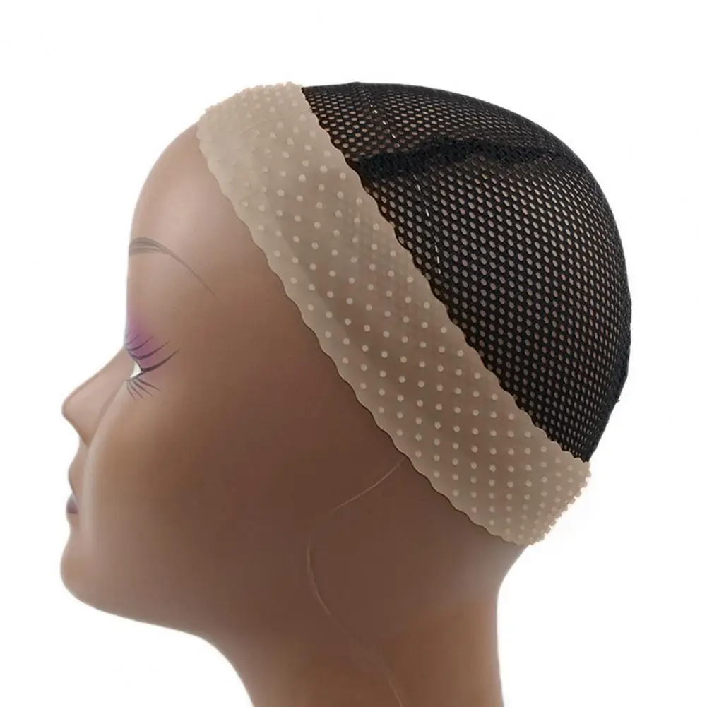 This fashionable headband is very delicate and suitable for various combinations, keeping it fashionable and elegant.