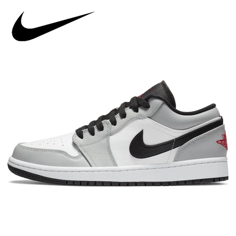 

Nike Air Jordan 1 Retro Low Men Woman Basketball Shoes Classic Leather Comfortable Outdoor Sports Casual Skateboard Sneakers