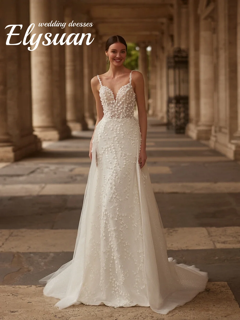 Robe de mariée personnalisée en dentelle perlée, élégante, avec des Appliques, col en v, bretelles Spaghetti, avec traîne détachable