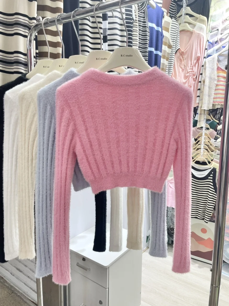 Autumn 2023 New Women Slim Short Sweater Chic Pullover Knittted Sweaters Long Sleeve  Cropped Tops  Y2k