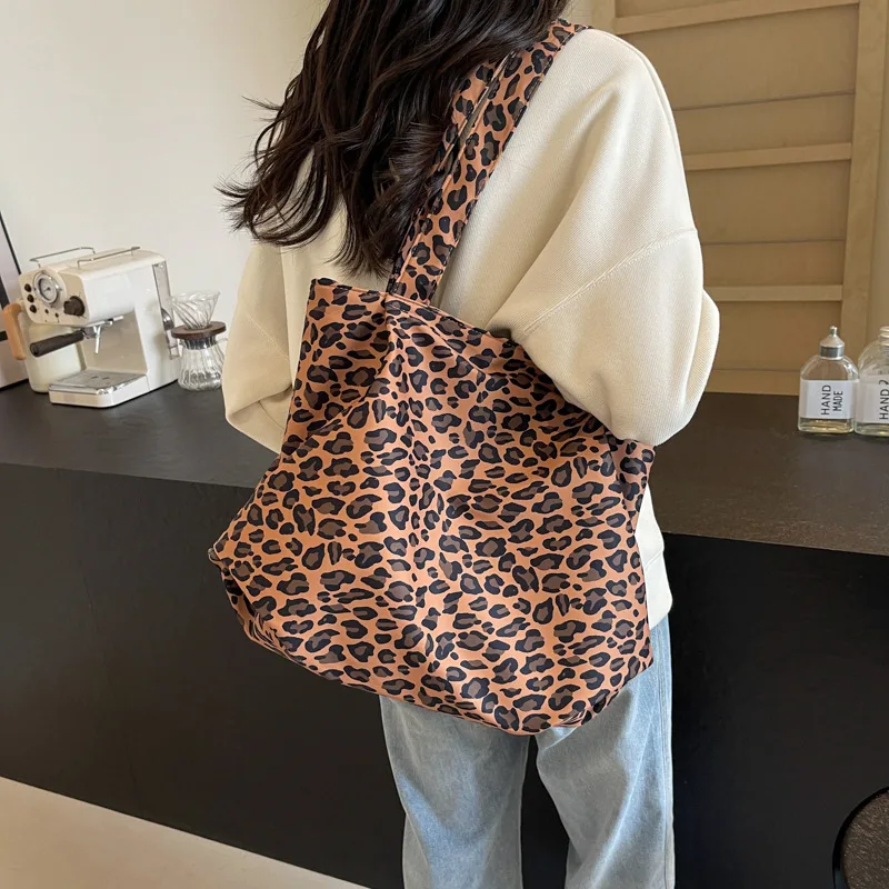 Leopard Print Large-capacity Bag Women's 2024 New Fashion Versatile Literary Tote Bag Handbag Student Class Shoulder Bag