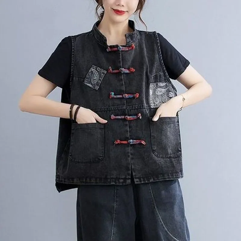 Women's Denim Vest Coat Spring Summer 2026 Sleeveless Versatile Ladies Cowboy Vest Loose Appear Thin Leisure Lady Horse clip