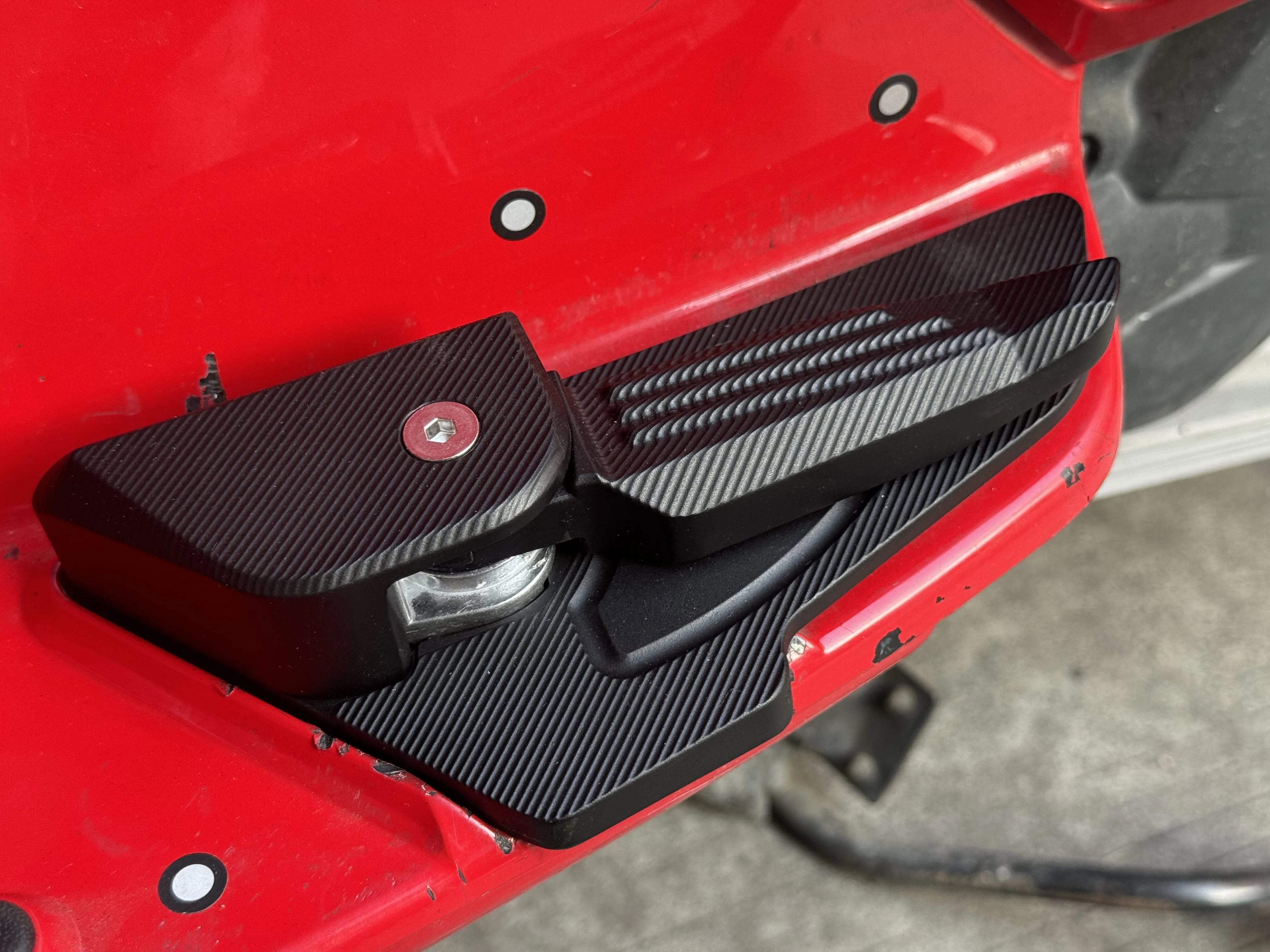 STLF دراجة نارية مسند القدمين الركاب الخلفي طوي دواسة سكوتر ملحق خطوات القدم أوتاد لفيسبا S150