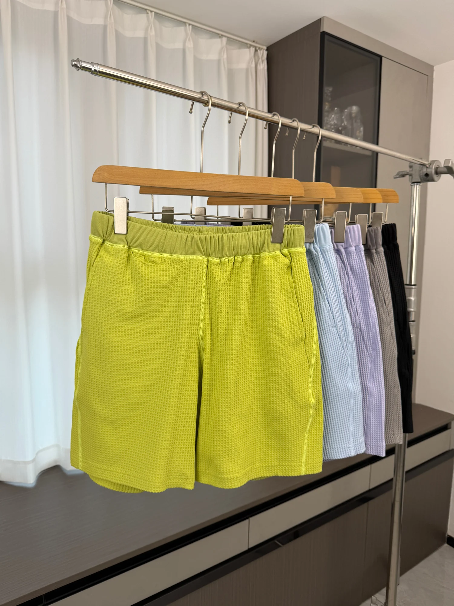 

Casual Loose Fit Men's Shorts Summer Outdoor Straight Leg Relaxing Feel Youth Daily Wear Color Fashion Trend