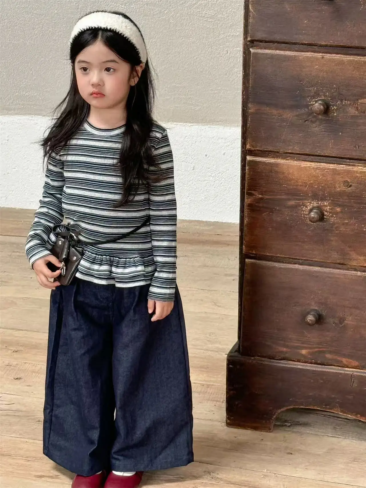 

Kids Striped Tshirt 2025 Autumn Loose Casual Tee Korean Style Girls Round Neck Top 90-140cm