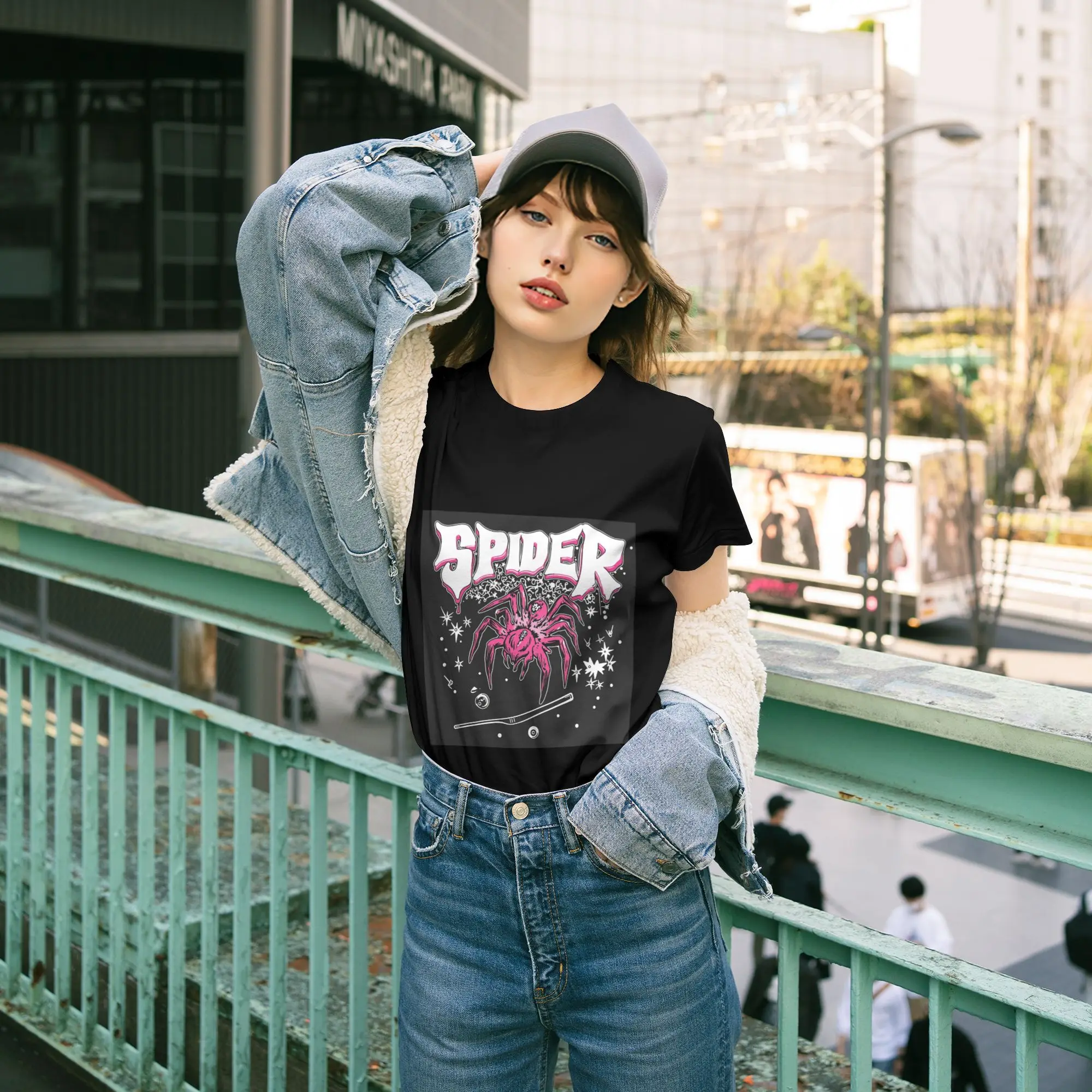 

Graphic Tee Women's Black Short Sleeve T-Shirt 200g