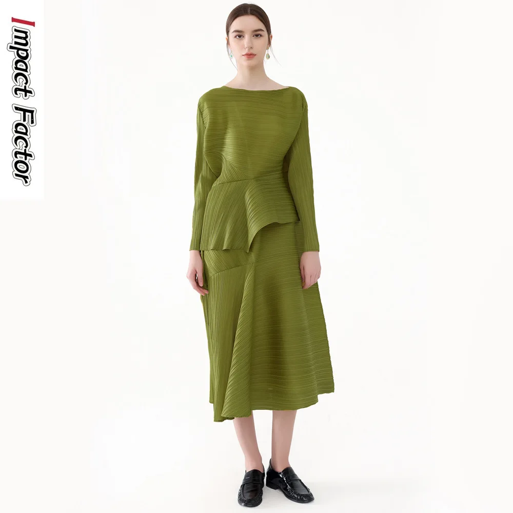 2025 Autumn New Pleated Top Skirt Set Women's Irregular Design Long-sleeved T-shirt Big Swing Skirt Two-piece Set