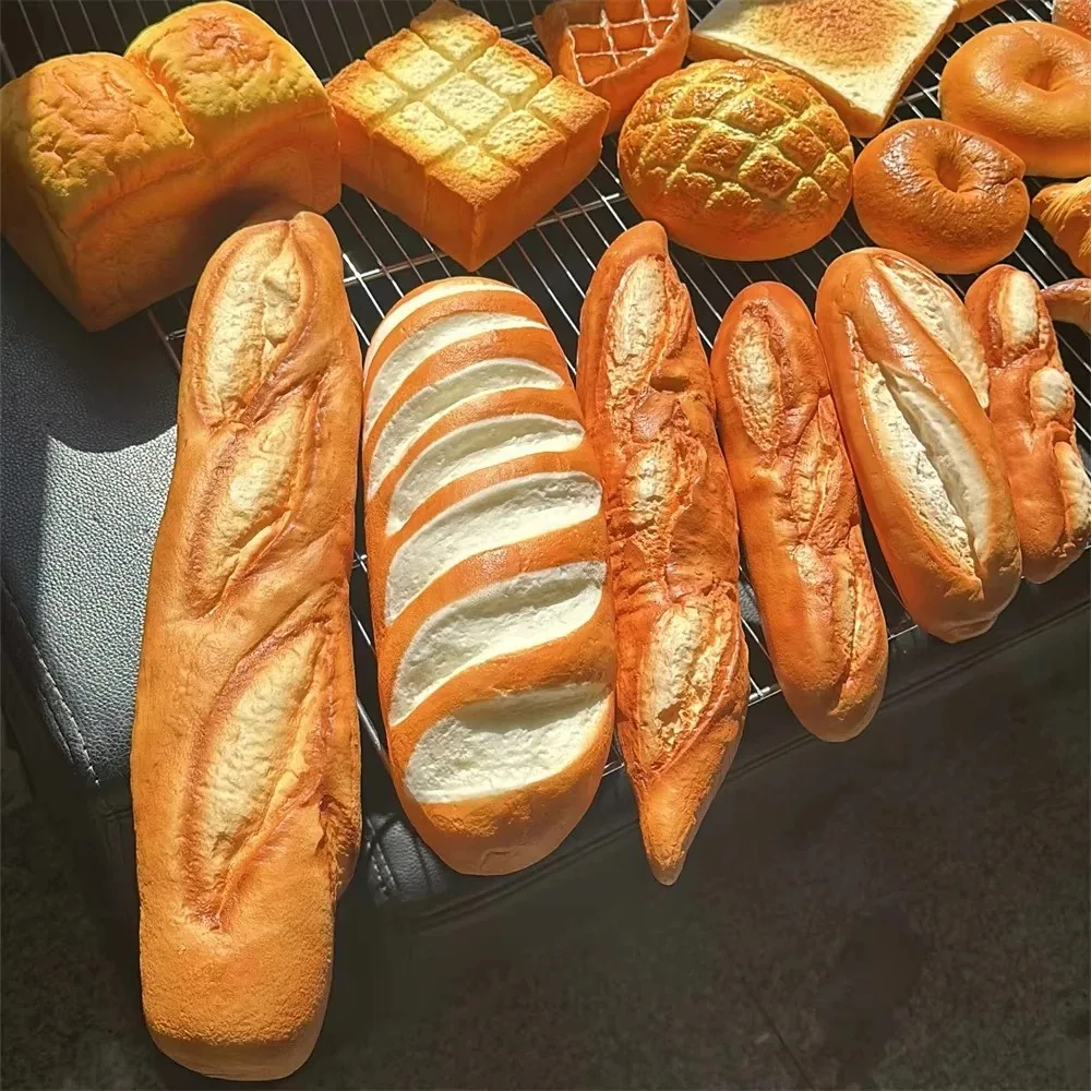 PU Realistische Künstliche Brot- und Kuchenmodelle, Simulierte Croissants, Donuts, Waffeln, Requisiten für Lebensmittelfotografie, Heimküchen- und Fensterdekoration – Detail 3
