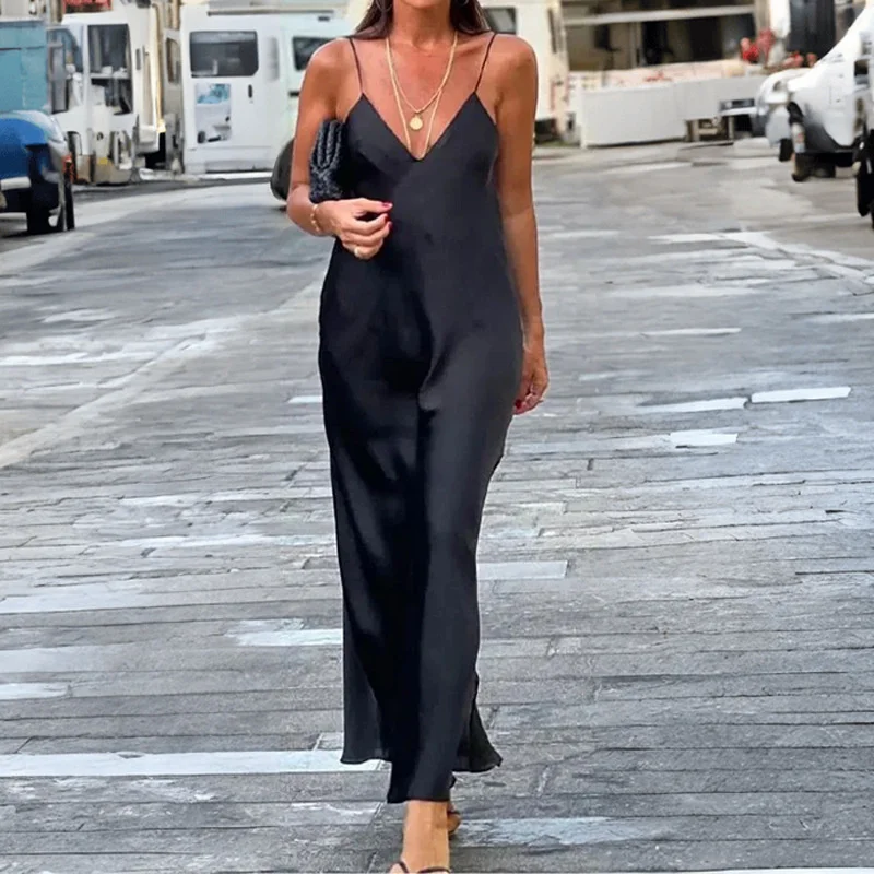 

2024 Summer Black Sleeveless V Neck Sexy Dress For Women Casual Open Back Strap High Street Long Dress Slim Fit Spicy Girl Dress