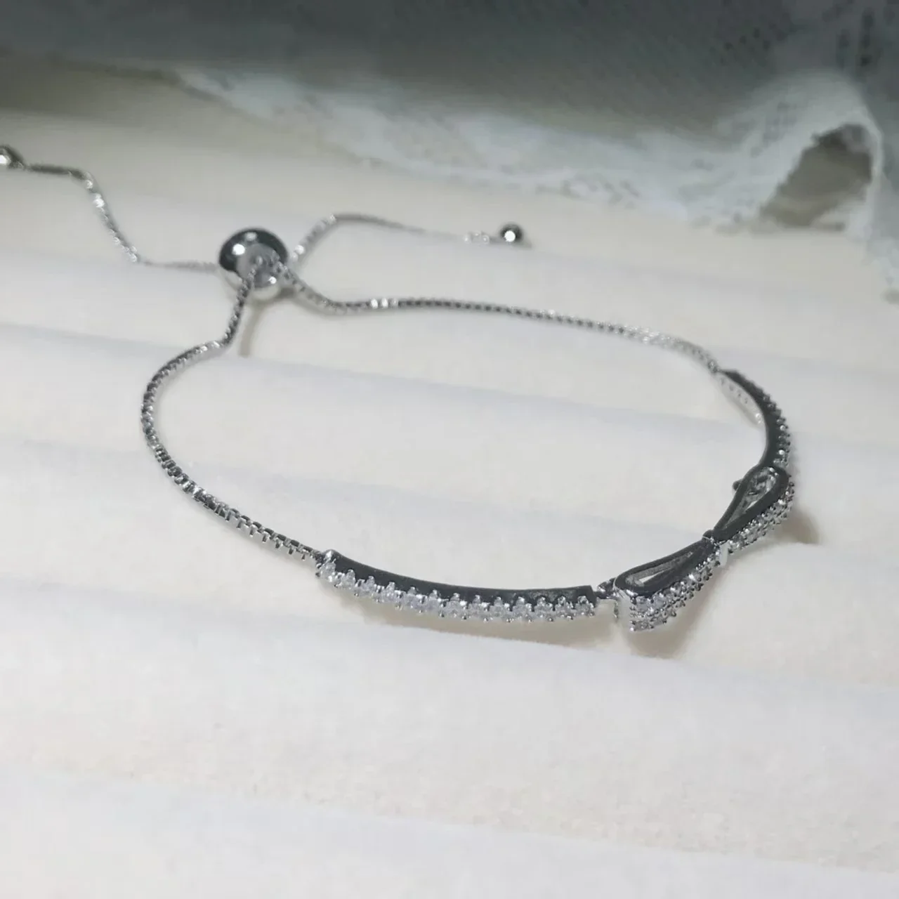 New Zircon Inlaid Shiny Bow Drawstring Bracelet With Niche Design Light Luxury Simple Versatile Light Luxury Fashion Gift