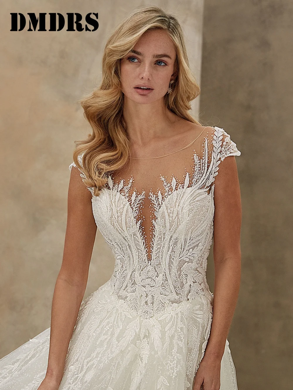 Vestidos de casamento românticos sem mangas, charmosos vestidos de noiva de renda, linha a, tule, comprimento do chão, vestidos de noiva