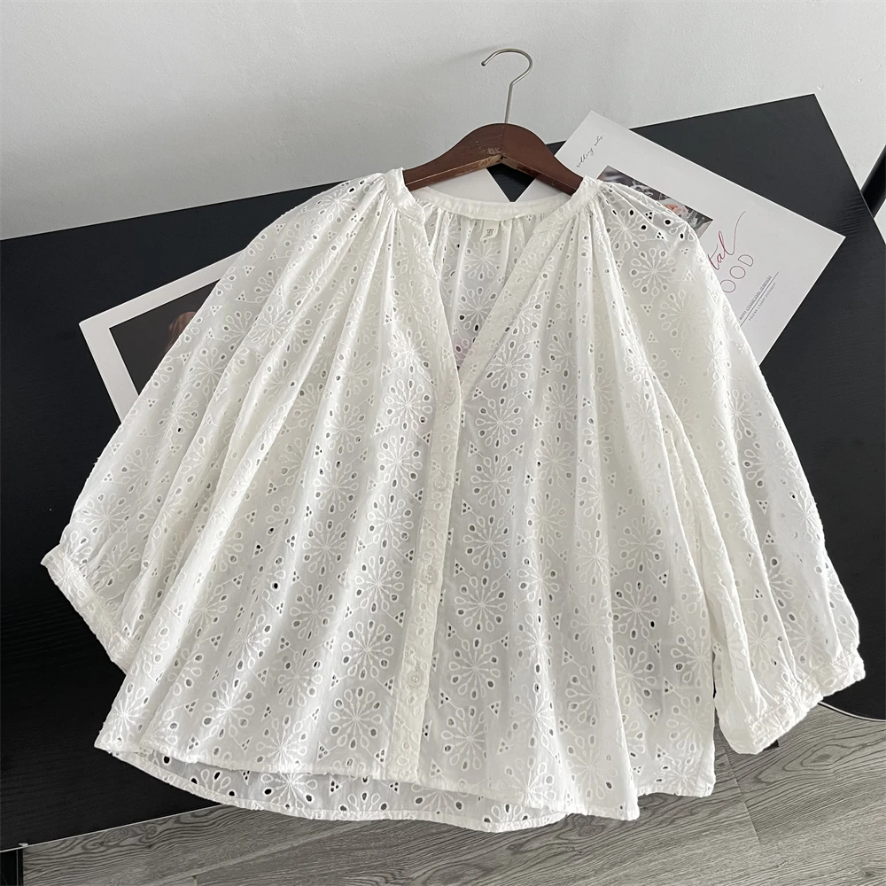 

Белая вышитая рубашка, женская модная винтажная однобортная повседневная рубашка с v-образным вырезом, женские топы с рукавами три четверти