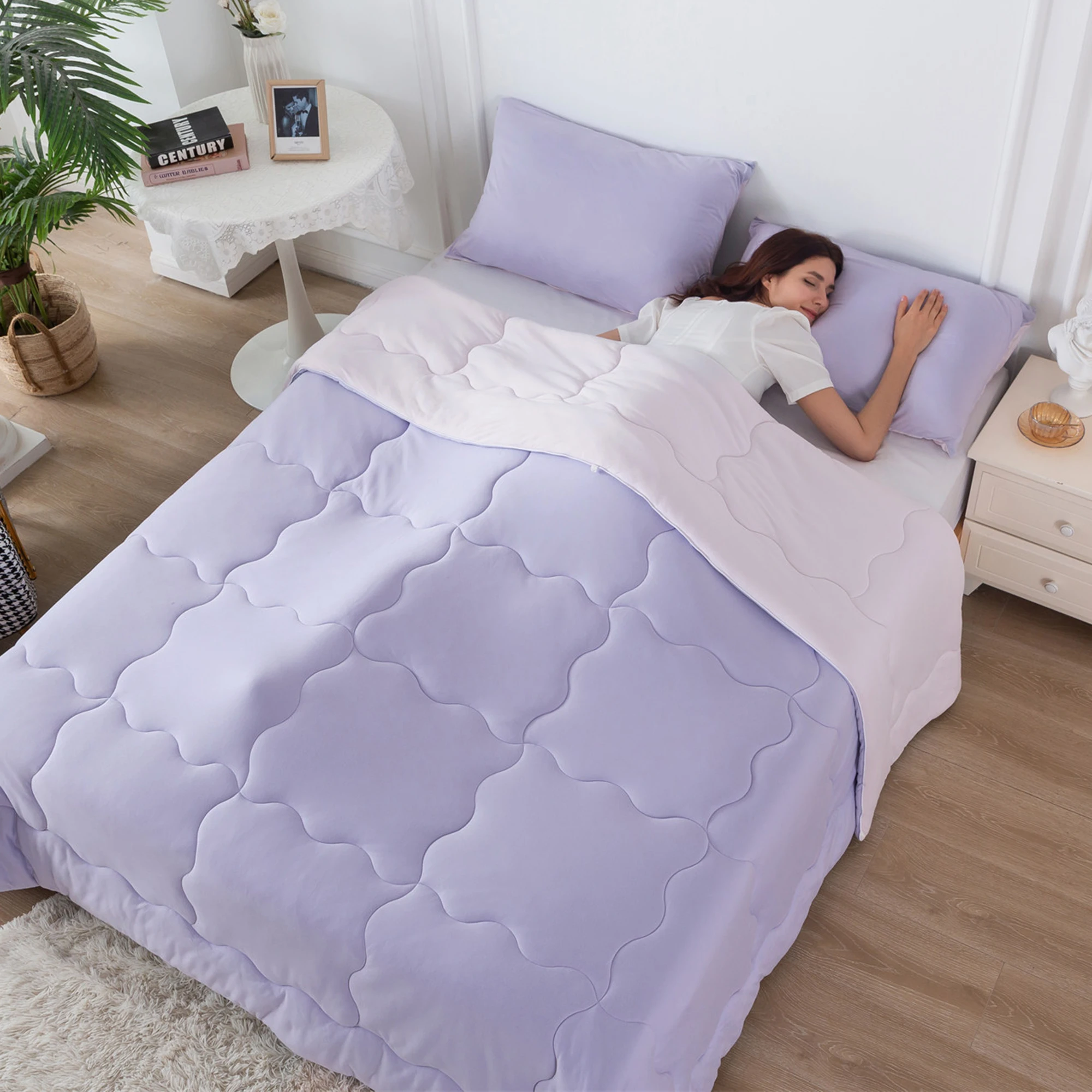 

King Size Reversible Ultra-Soft Comforter Set, Cozy Breathable Bedding 1 Down Alternative with 2 Pillowcase Pink and Purple