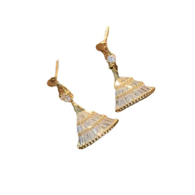 

S925 Silver Needle Micro-inlaid Zircon Fan Earrings Women's Versatile Earrings
