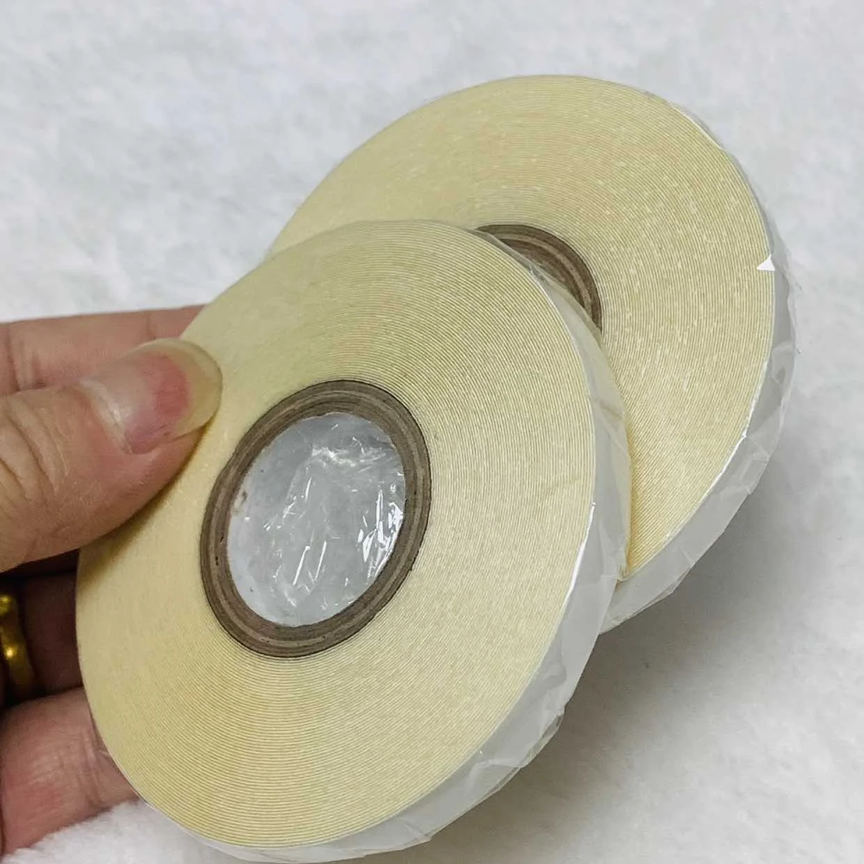 White Ultra Hold Double Sided Adhesive Tape 0.8cm Width for Hair Extensions Toupees Lace Wigs 12 Yards And 3 Yards Options