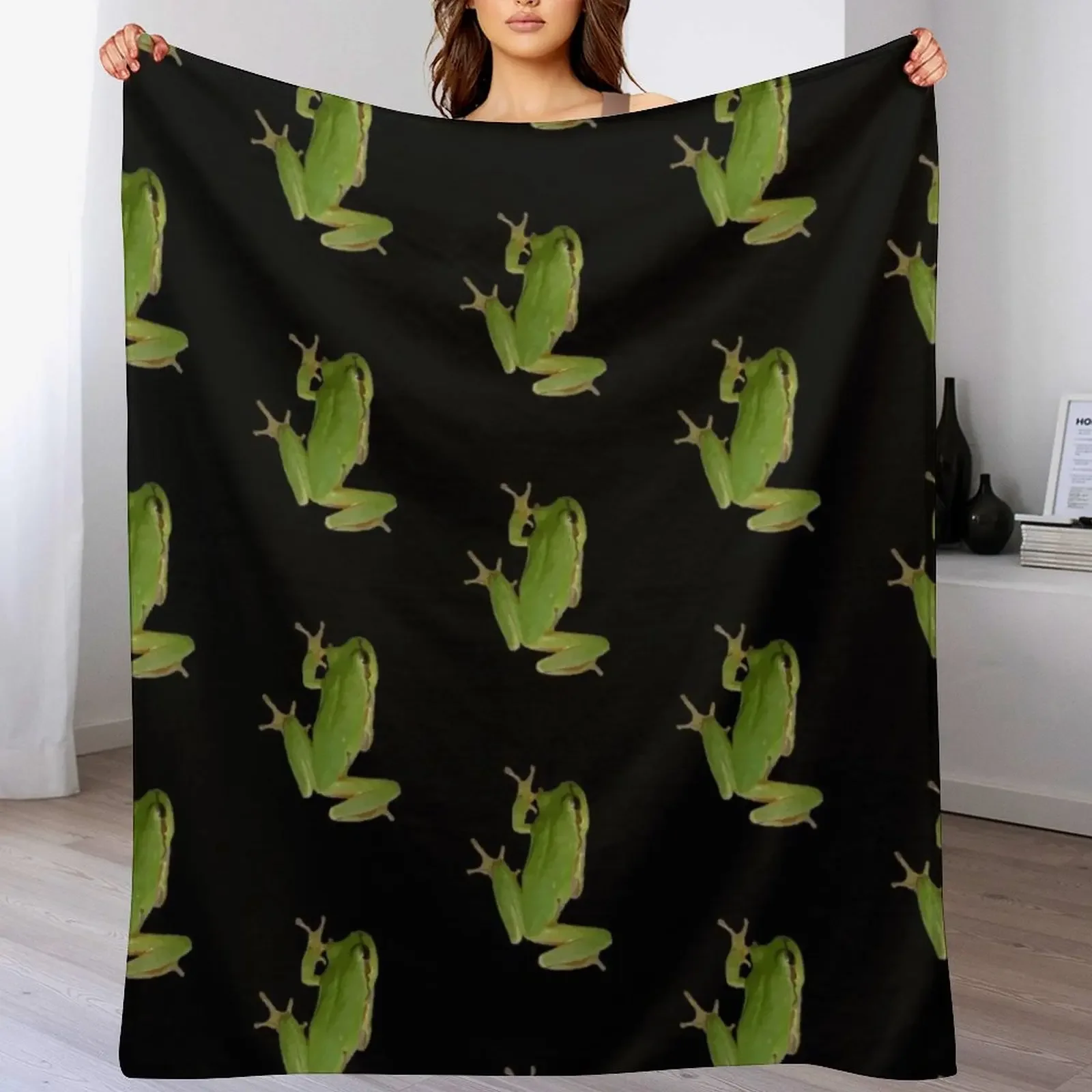 

New Cute Climbing Green Tree Frog Vector Art Throw Blanket funny gift Hair Blankets