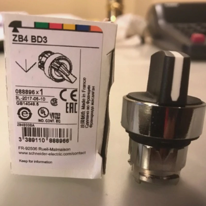 

Brand New Original ZB4BD3 Head for selector switch, Harmony XB4, metal, black, 22mm, 3 positions, stay put Fast Delivery