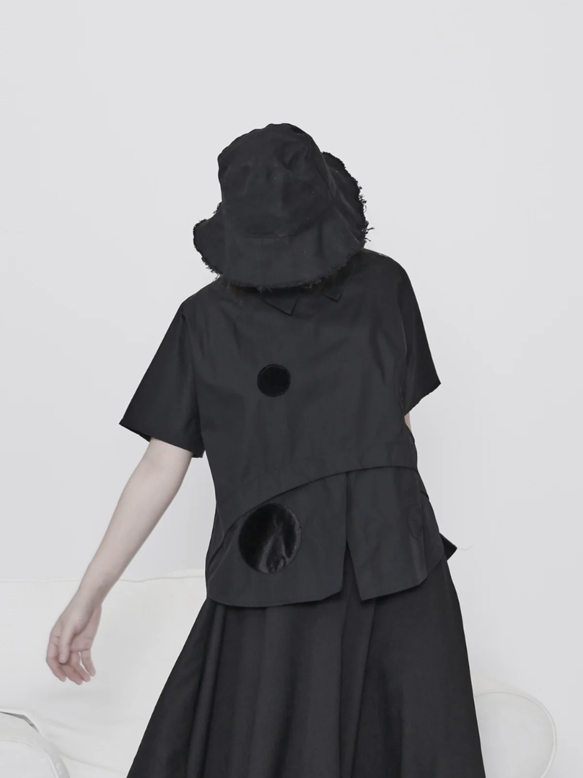 

Женская футболка свободного кроя с абстрактным принтом в горошек, простая, универсальная, с круглым вырезом, оверсайз