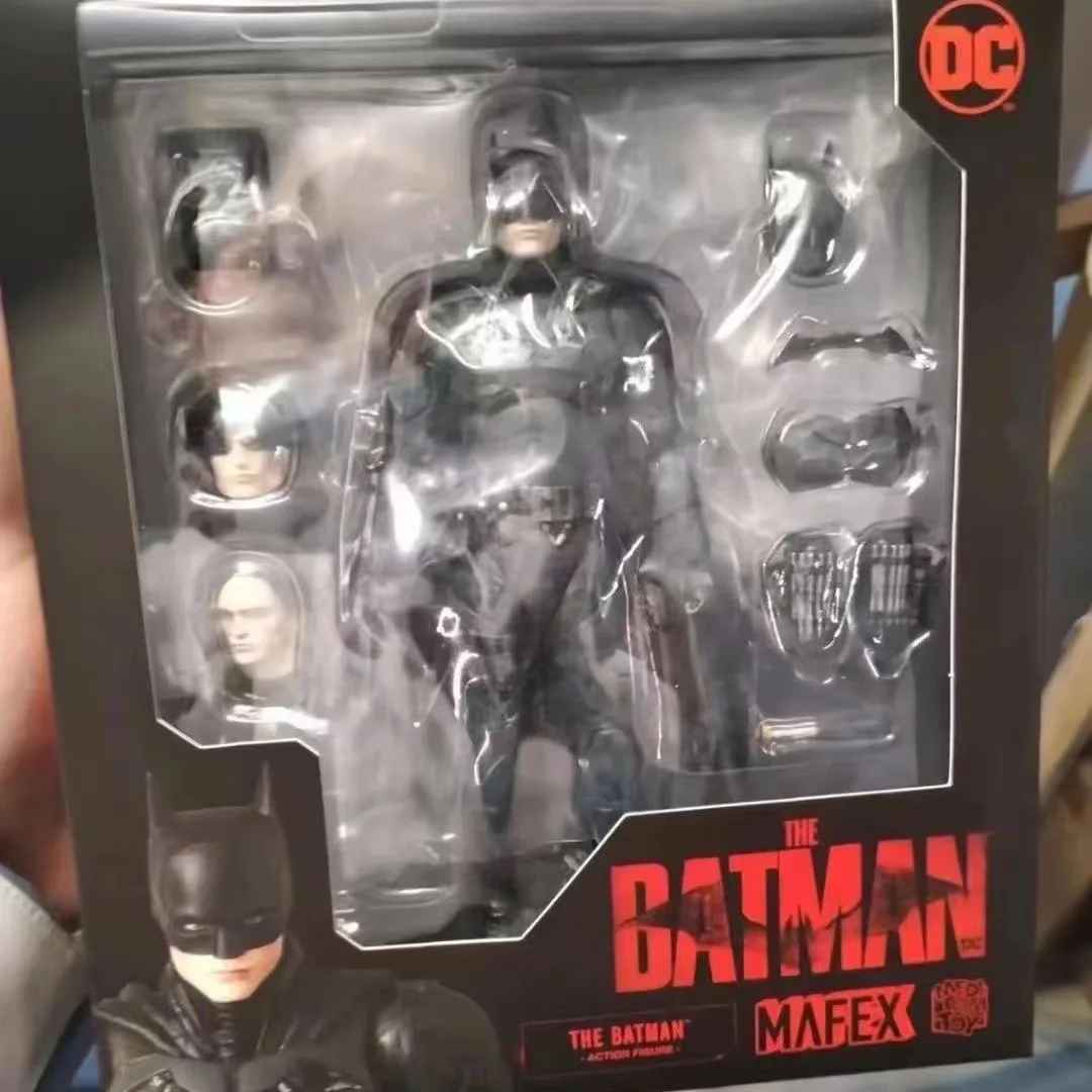 16 سنتيمتر تيار مستمر MAFEX188 جديد باتمان روبرت باتينسون نسخة الفيلم عمل الشكل المشترك المحمول أنيمي يده لعبة قلادة نموذج هدية #6