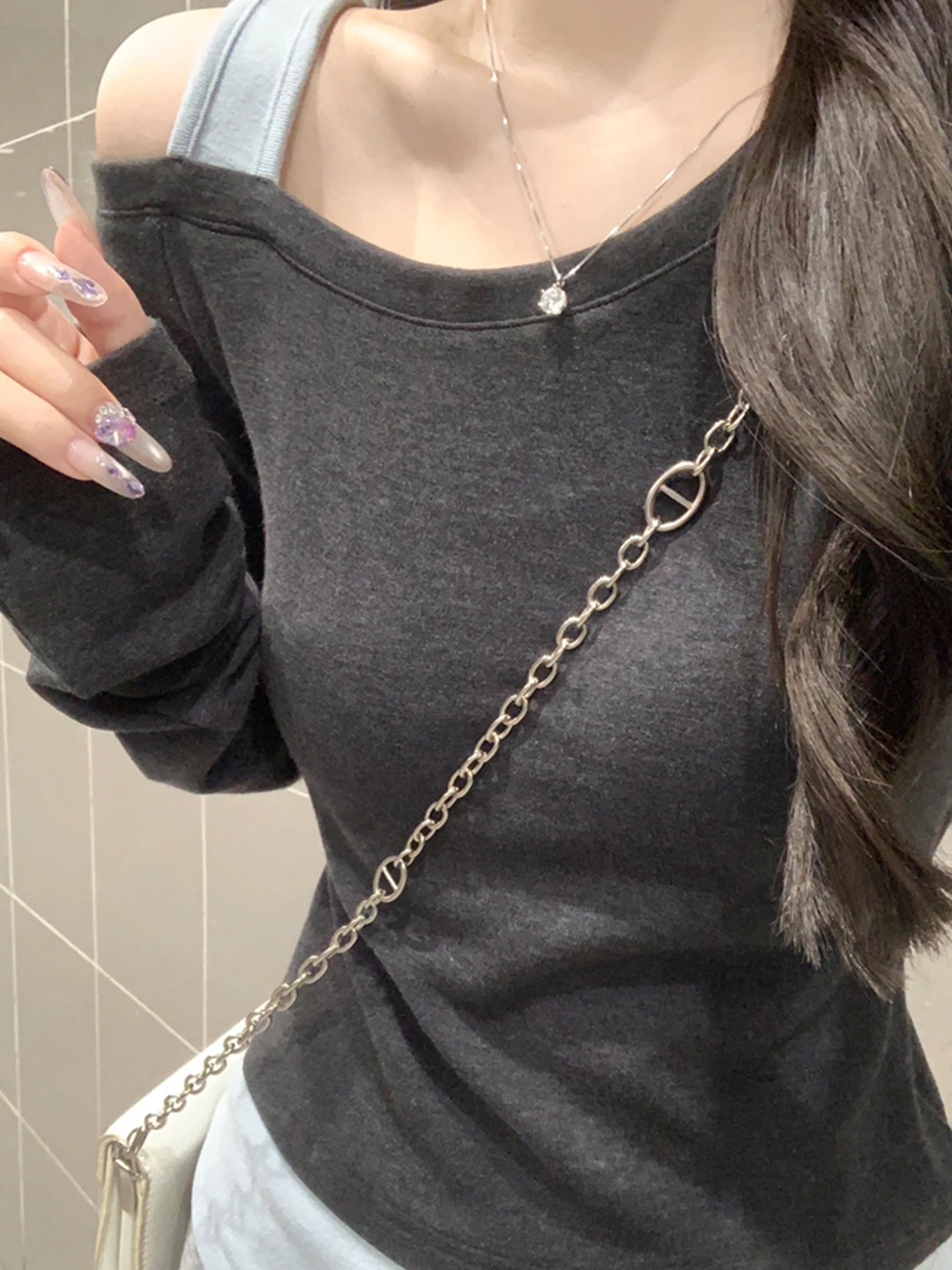 Shoulder Bared Long Sleeve T Shirt Women's Korean Style Autumn Season Color Block Design Slim Fit Commute Style Base Shirt Top