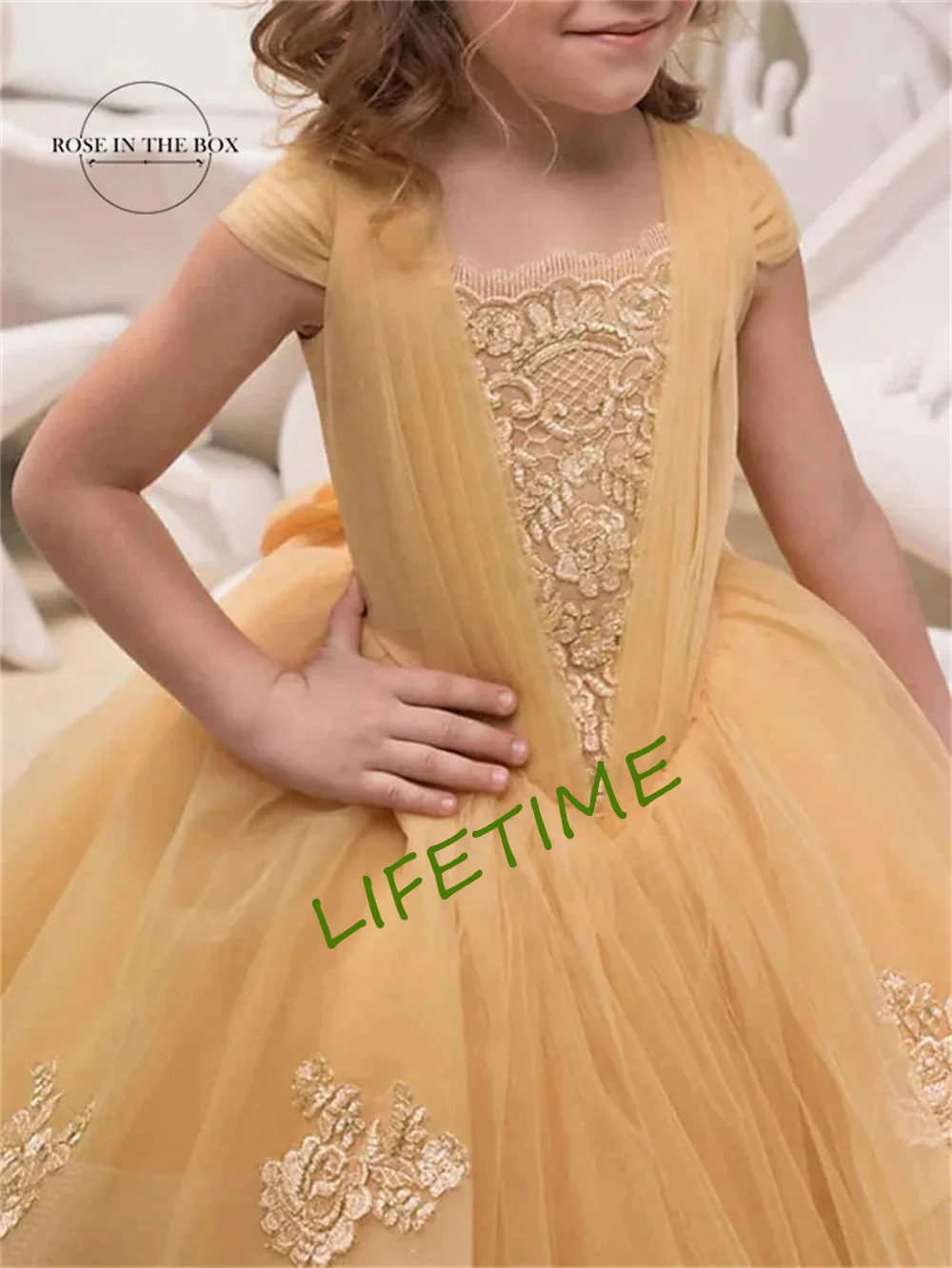 Princess Flower Girl Dresses with Bow Ballkleider Short Sleeve Square Neck Tulle Girls Pageant Dresses Birthday Party