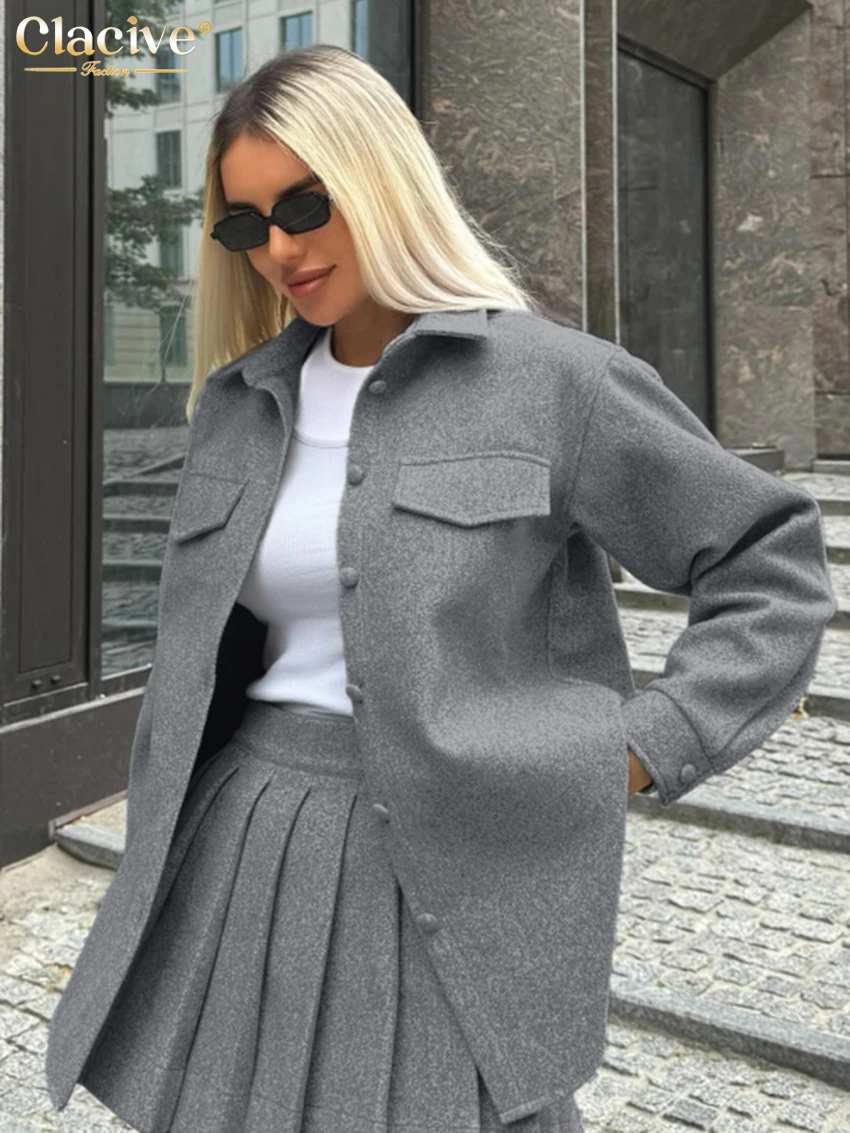 Clacive moda suelta gris Oficina conjunto de dos piezas para mujer 2025 elegante camisa de manga larga con minifalda de cintura alta conjunto femenino