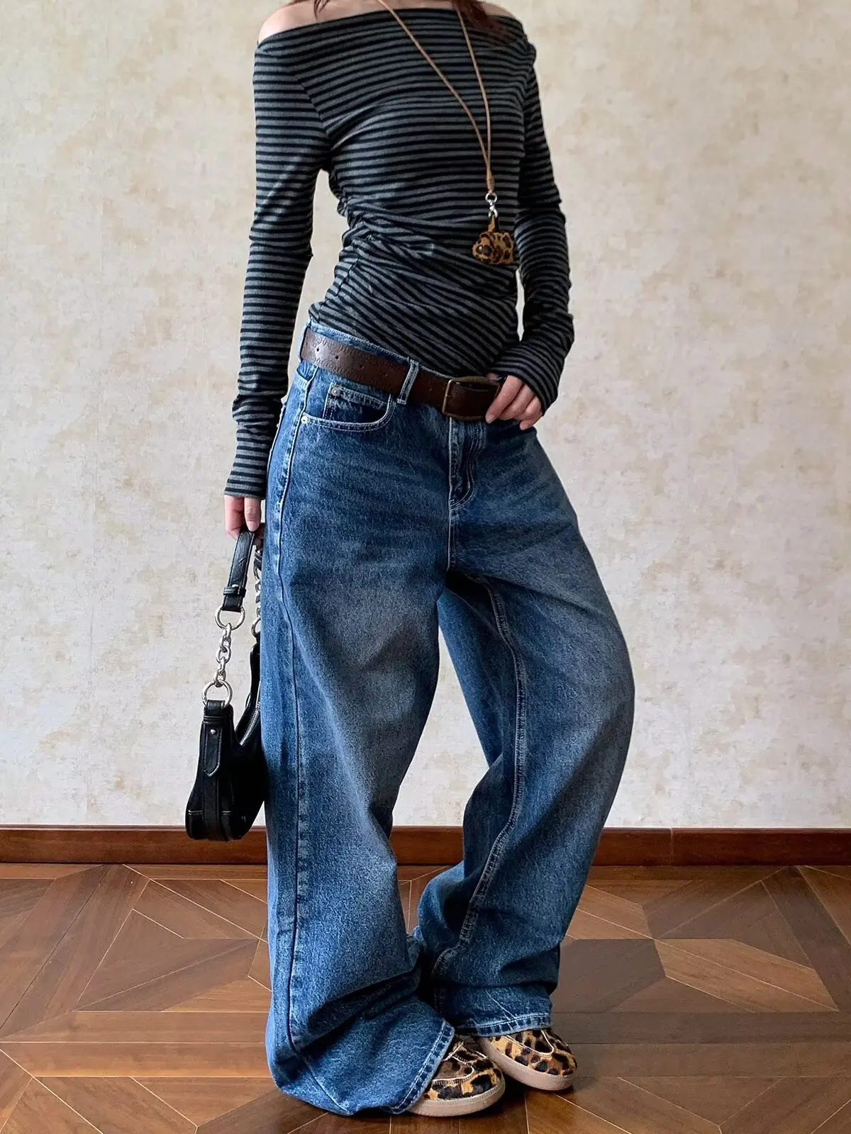 Damskie spodnie uliczne vintage jeansy Y2K Harajuku sprane niebieskie streetwearowe luźne jeansy z haftem damskie spodnie z wysokim stanem szerokie nowe